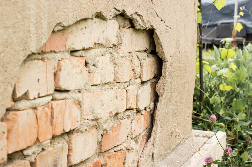 How Do You Repair A Brick Wall? - Roofing Contractor NJ, Chimney Sweep, Siding, Masonry New Jersey
